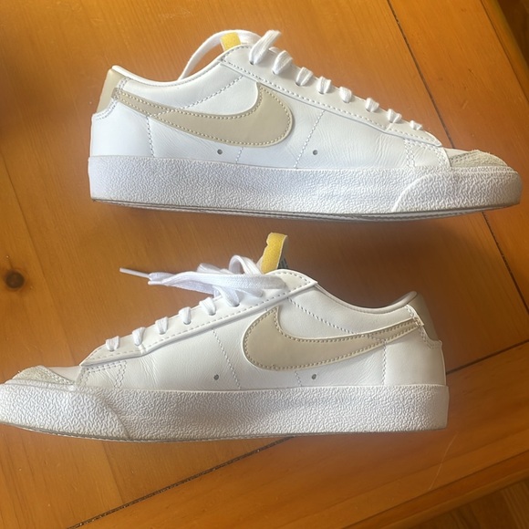 Nike Blazer Low '77 - Picture 2 of 5